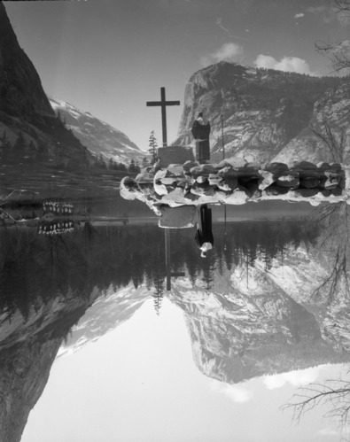 Choir and Rev. Alfred Glass conducting the 23rd Easter Sunrise Service.