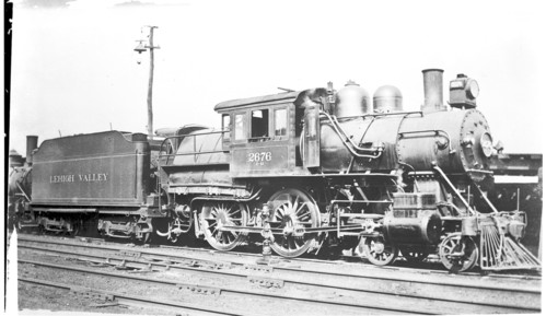 Lehigh Valley no. 2676 [4-4-0]