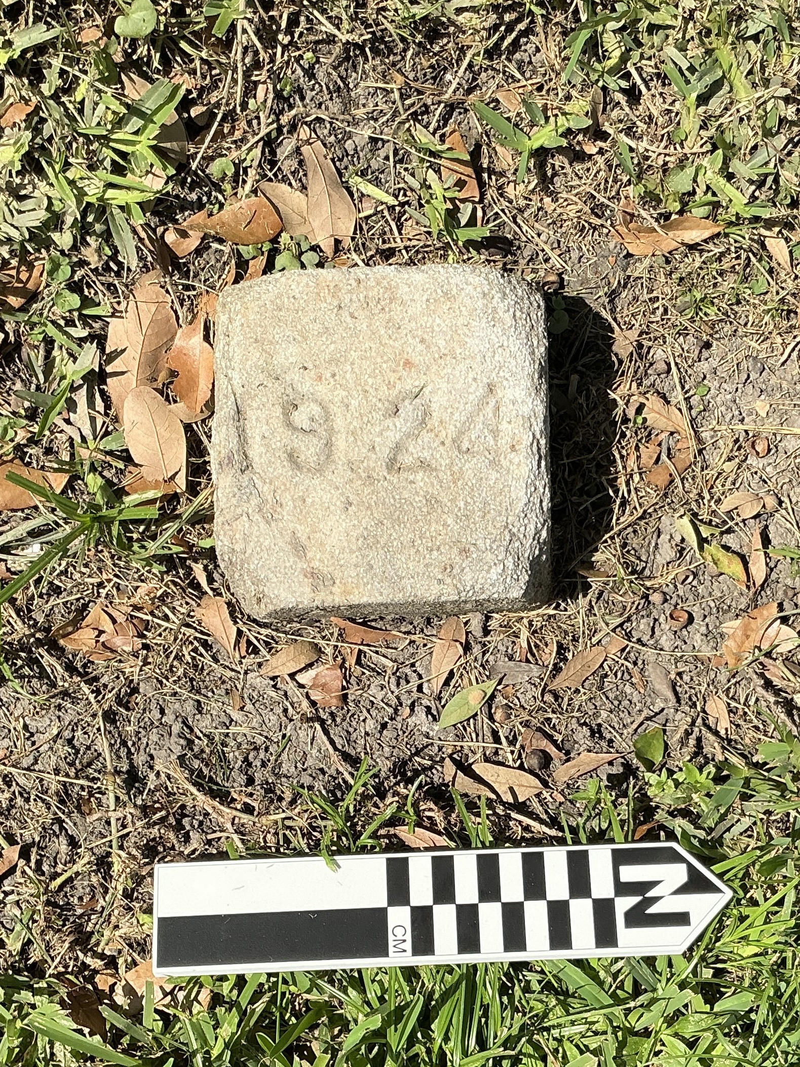 Extra image of flat marble marker