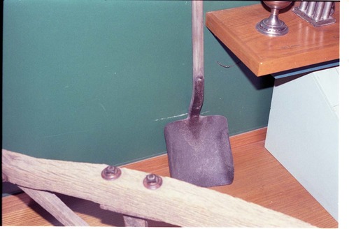 Color Photos of the old visitor center exhibits.