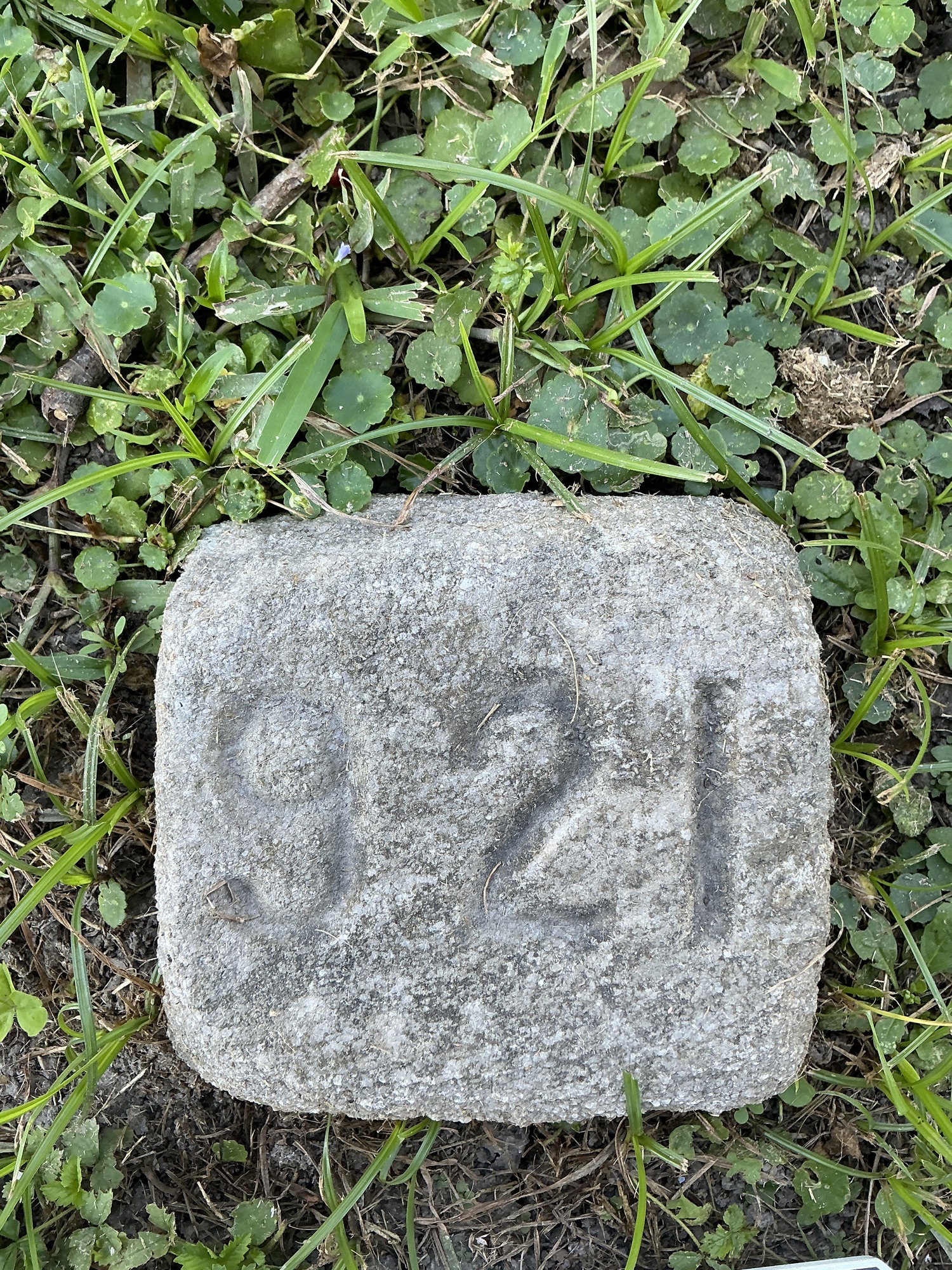 Top of flat marble marker