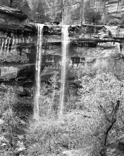 Emerald Pools waterfalls.