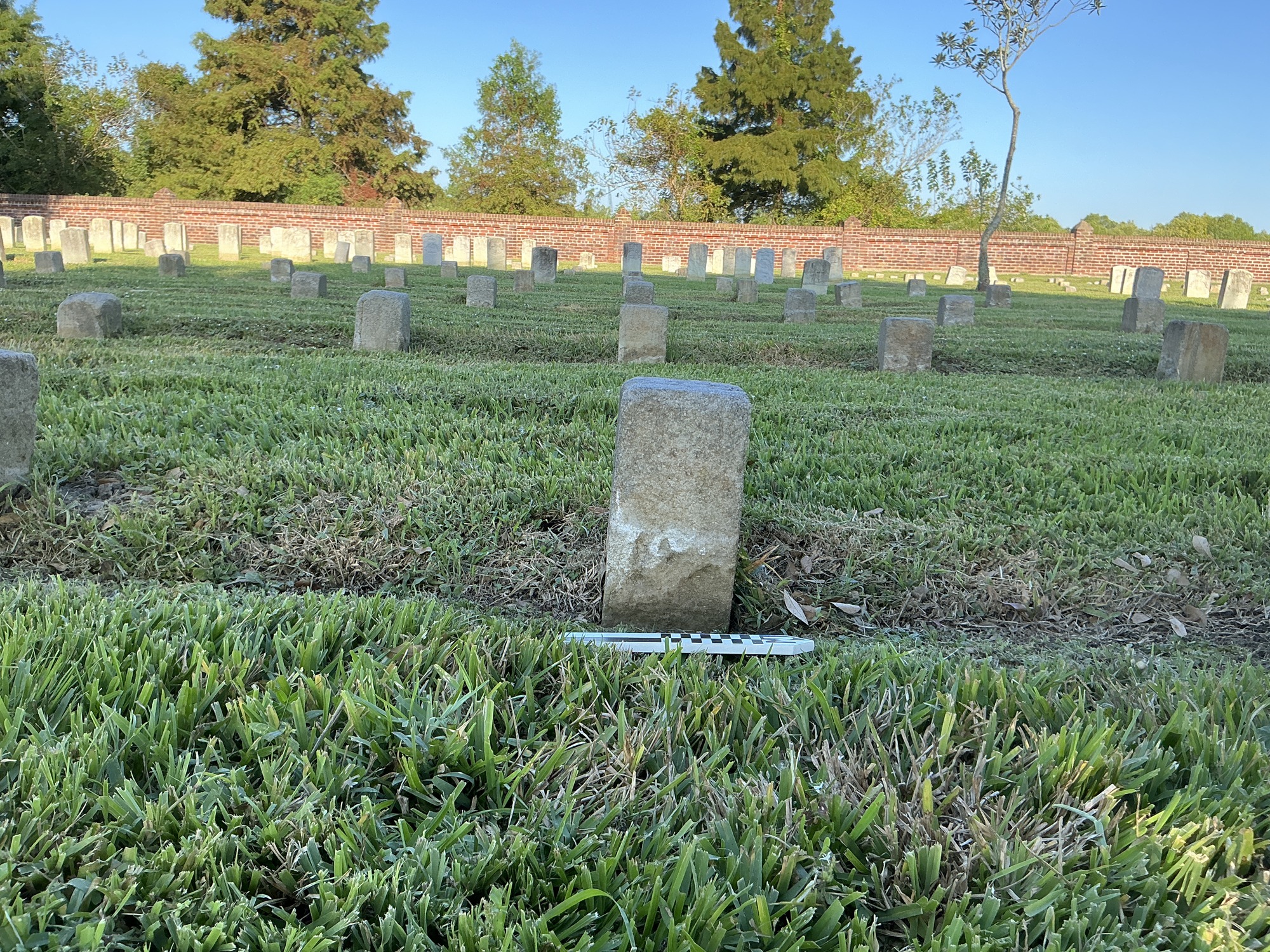 Extra image of flat marble marker