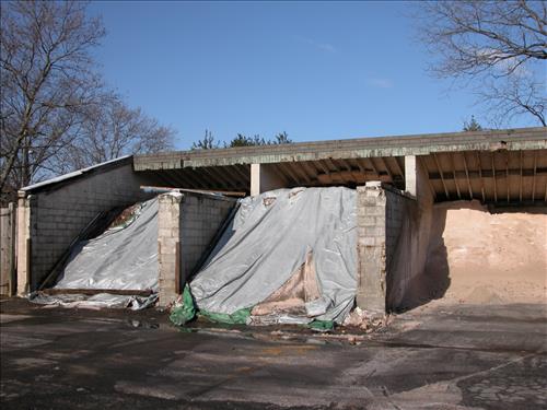 Replace Roofs On Salt Storage Bins To Prevent Environment Pollution