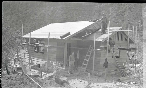 Construction, Building 26, Oak Creek residence.