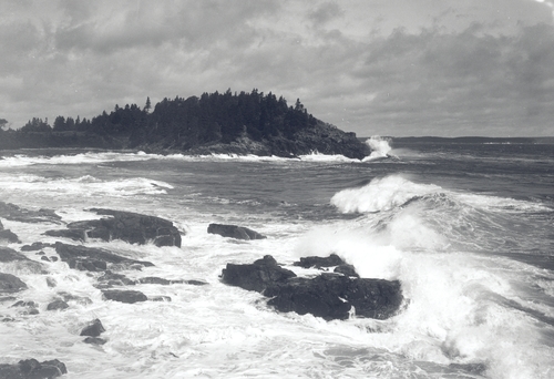 Surf at Anemone Cave below Homans House ; Bar Harbor, ME ; Sept. 17, 1932