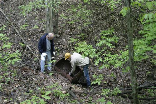 RiverDay trash clean up CVTC volunteers