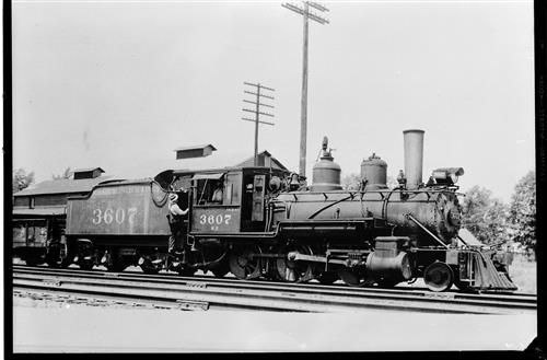 011/001.495--Missouri Pacific Railroad Locomotives