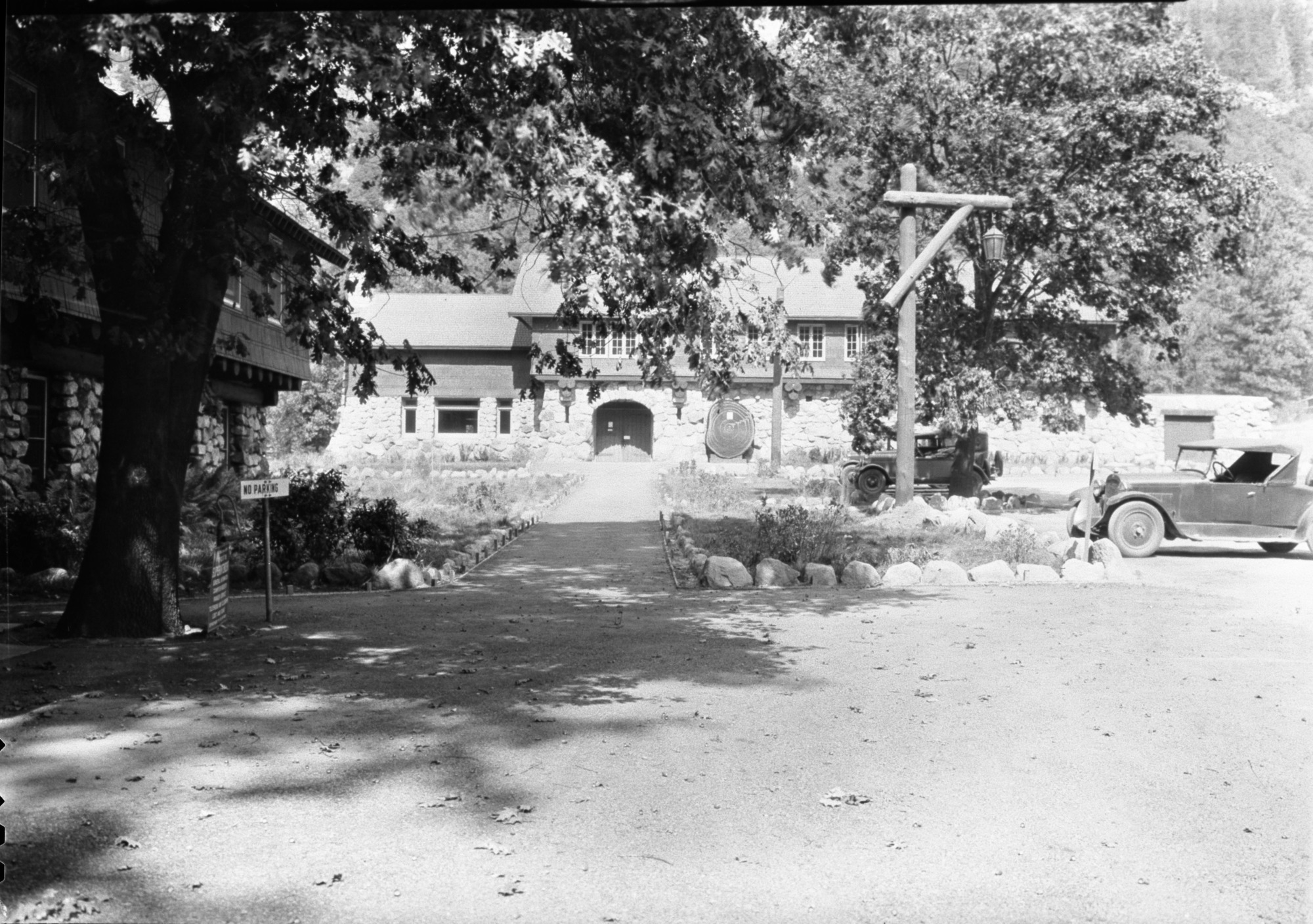 Copy Neg: Leroy Radanovich, 1995. Paving New Village.