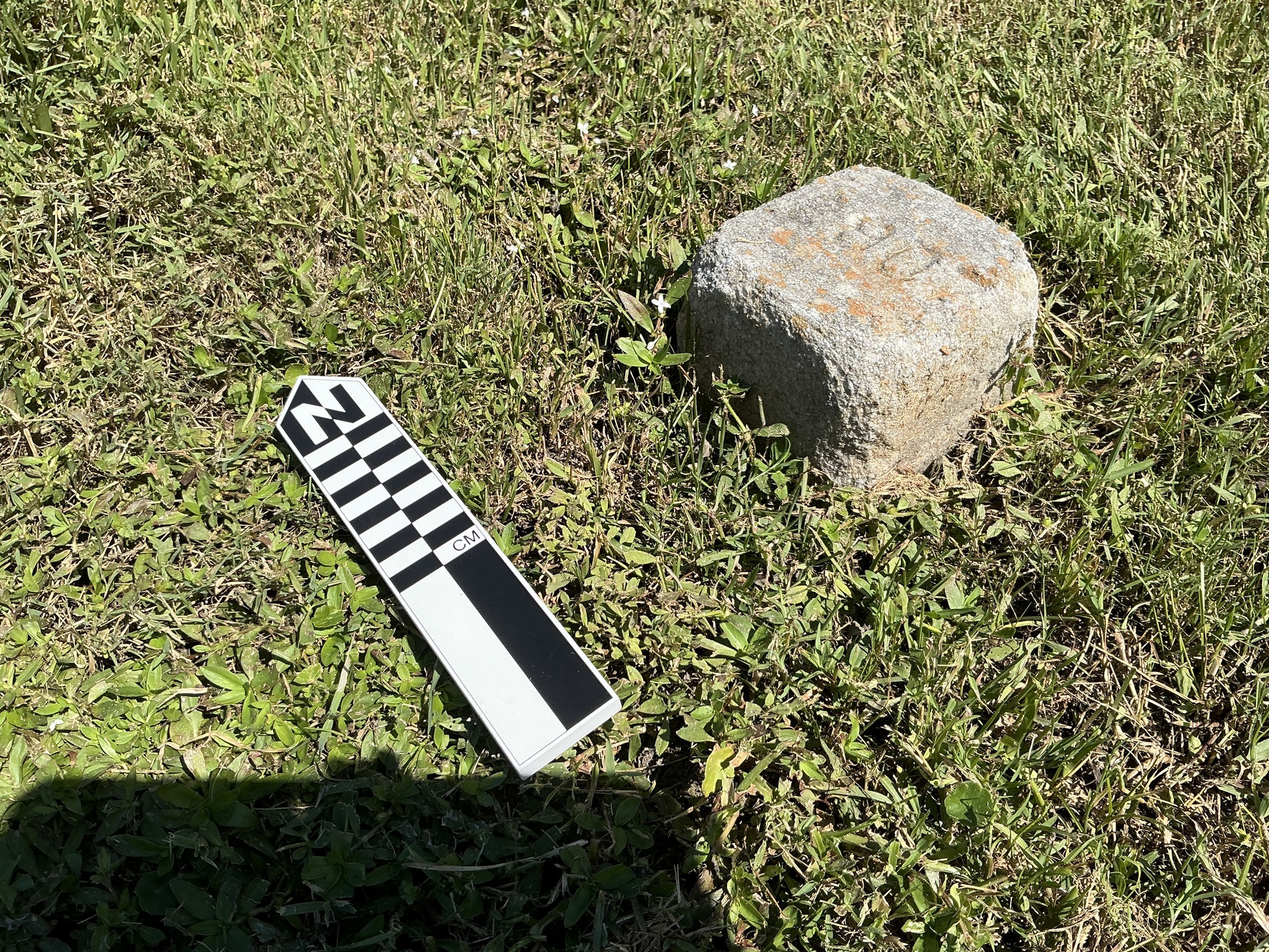 Extra image of flat marble marker