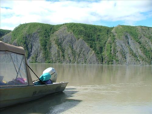 17 Yukon-Charley Rivers National Preserve Peregrine Falcon Survey July 2006