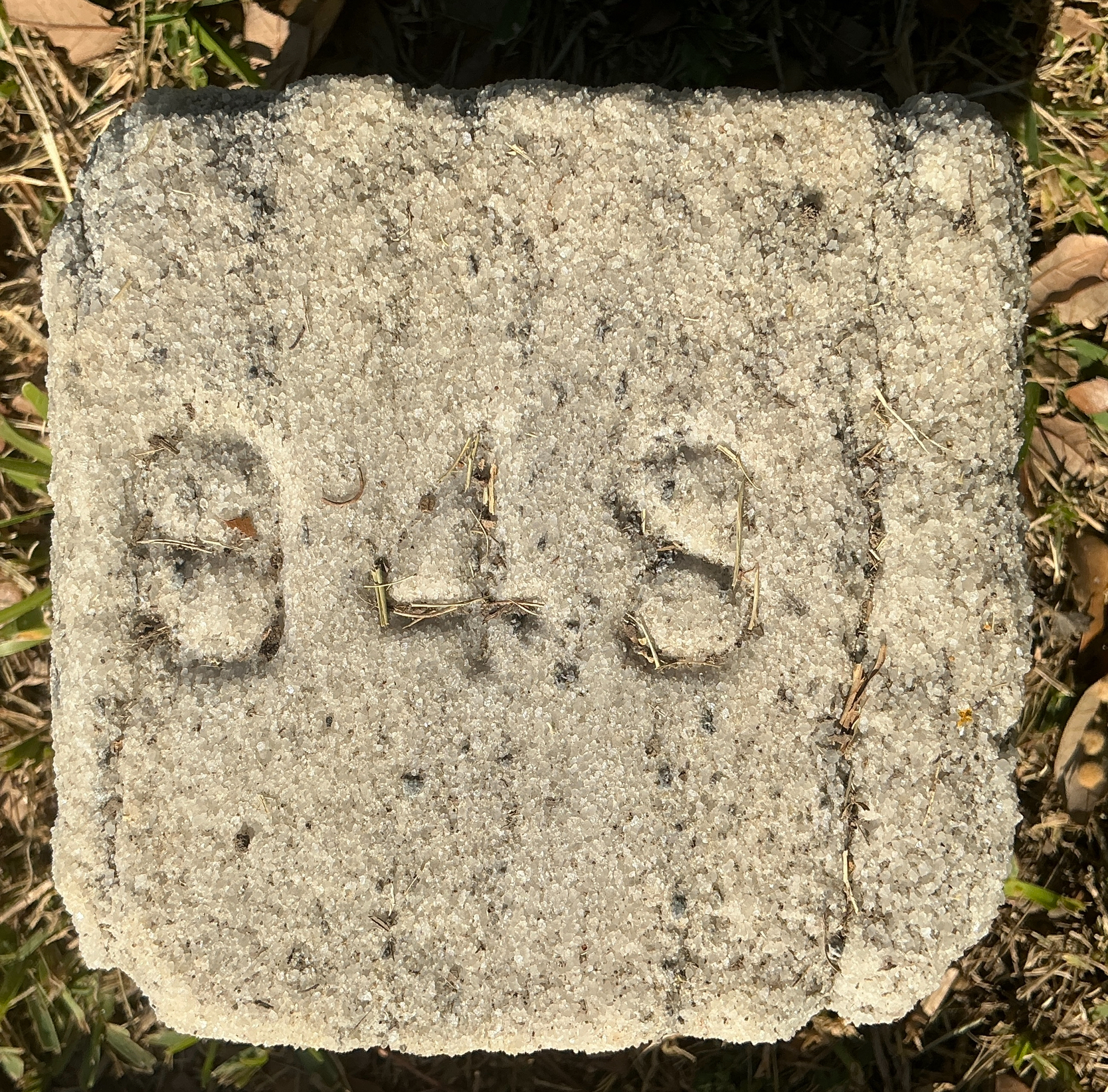 Top of flat marble marker