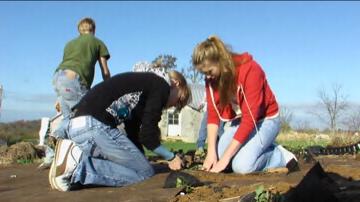 Public Lands Day project at the Miller Farm on Antietam National Battlefield; improving the riparian buffer.