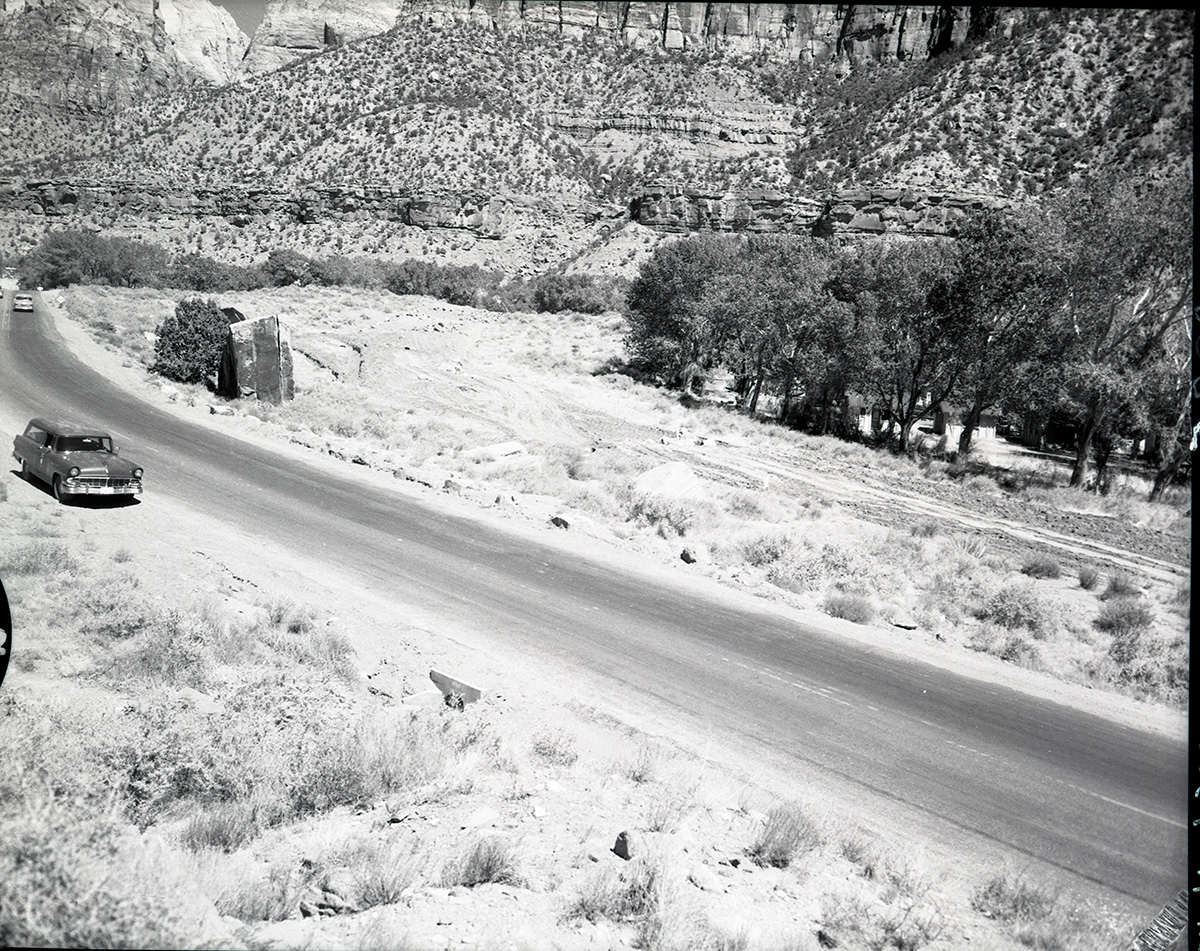 Construction of road between entrance station and Virgin River bridge near the Zion Inn.