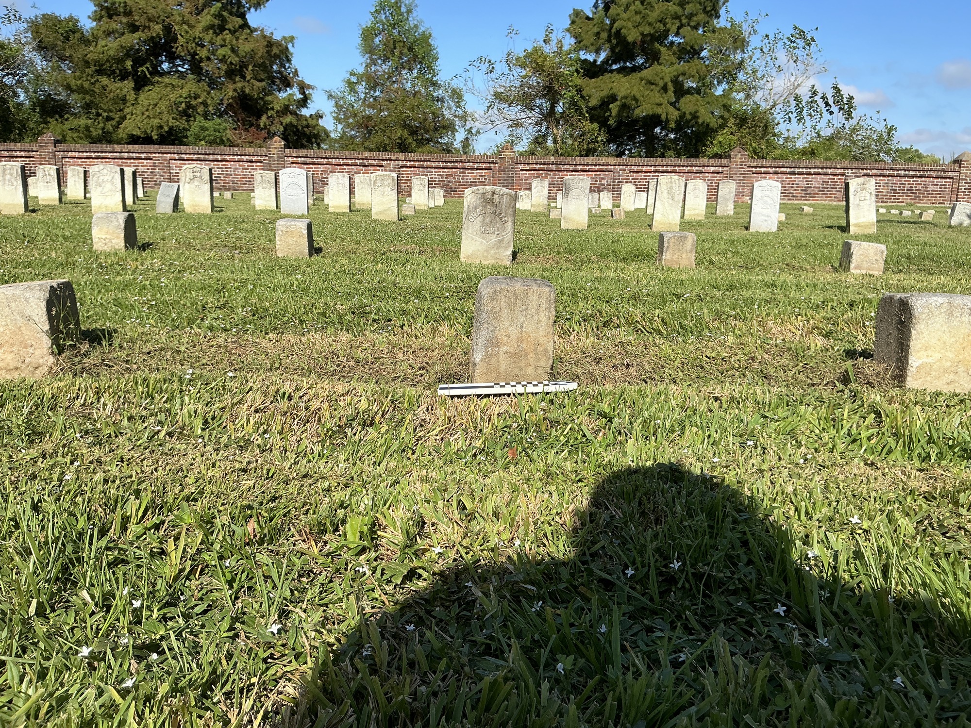 Extra image of flat marble marker