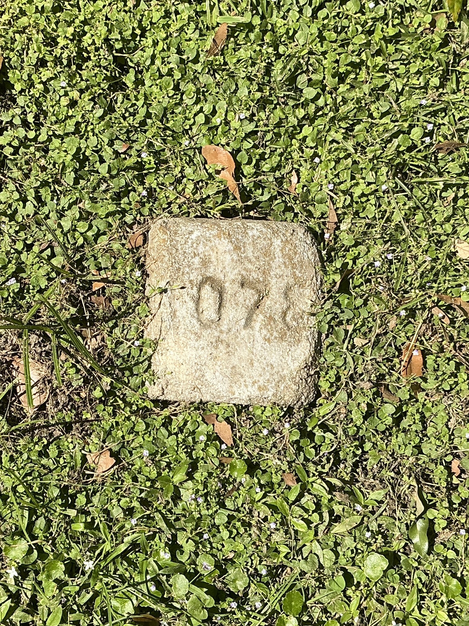 Top of flat marble marker