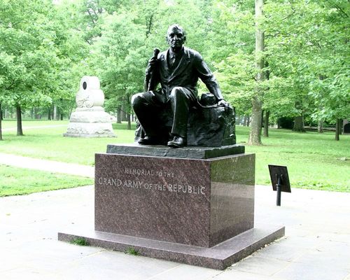Albert Woolson Statue