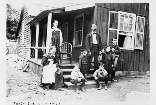Degnan Family in 1897. Photographer: maybe Joseph Nisbet LeConte