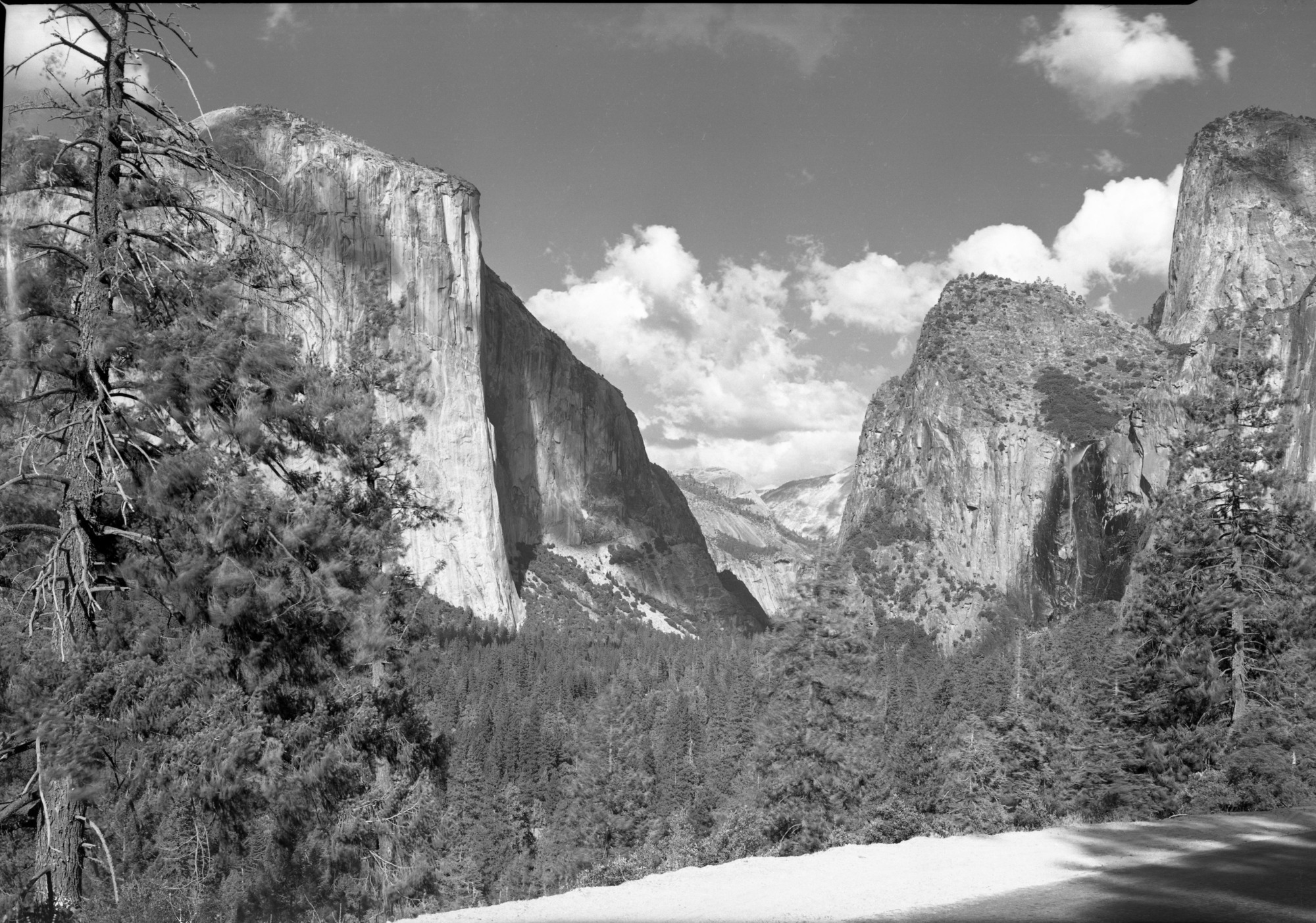 Yosemite Valley from the Wawona Road showing deep narrow gorge.