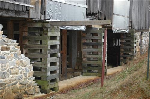 Rebuild repoint Newcomber Barn Foundation Antietam NB Sharpsburg MD.