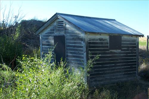 HS86 Warren built pumphouse repairs, Kohrs-Manning ditch, August 2007.