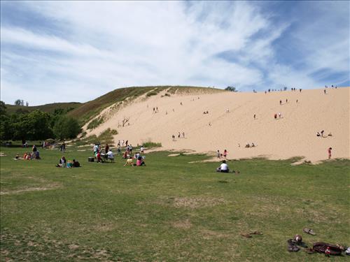 SLBE Dune Climb Family Fun