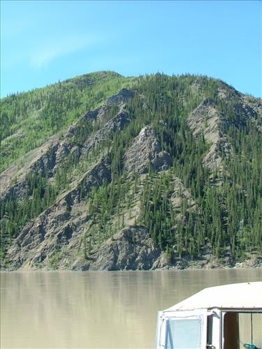 22 Yukon-Charley Rivers National Preserve Peregrine Falcon Survey July 2006
