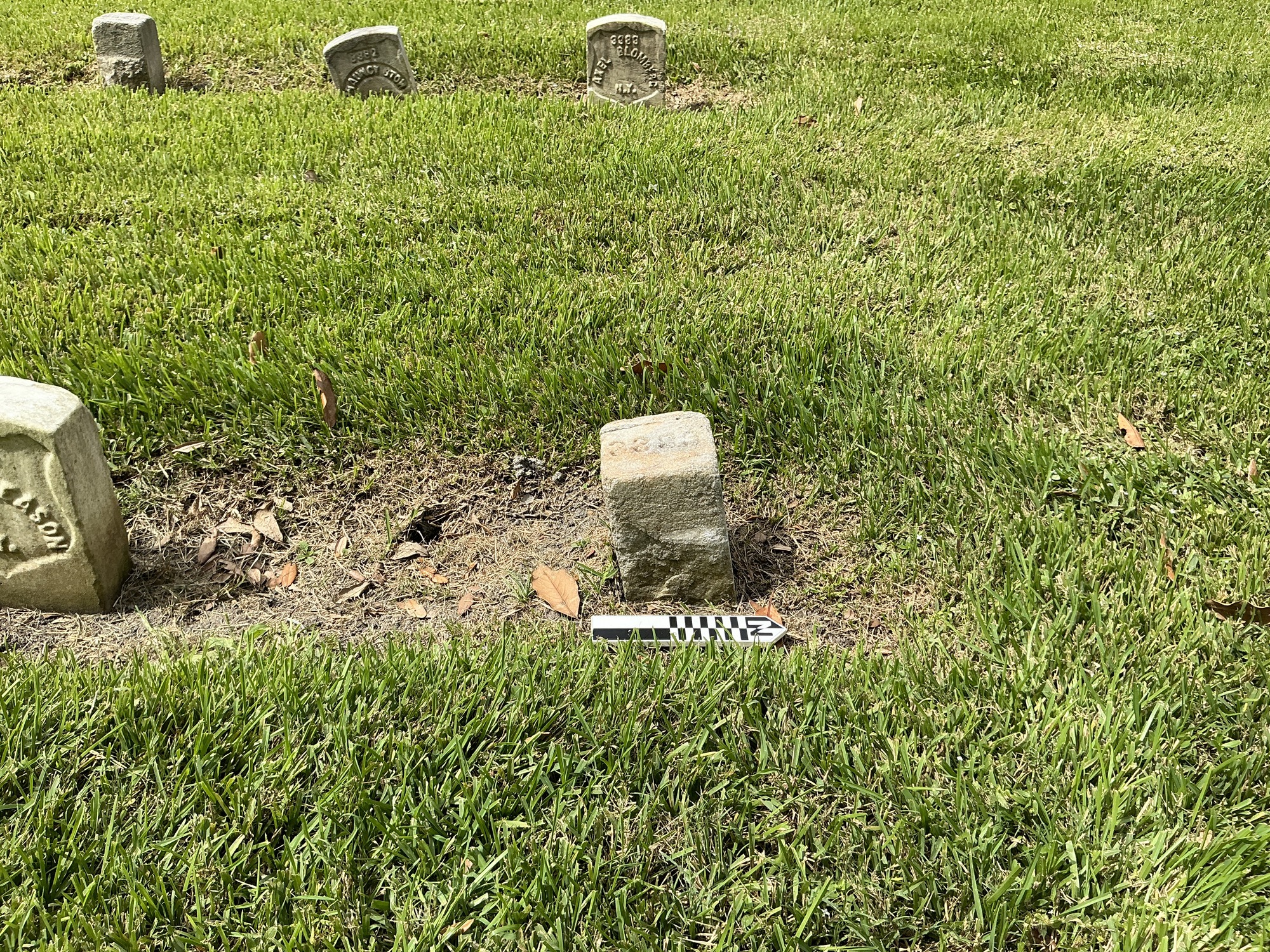 Extra image of flat marble marker