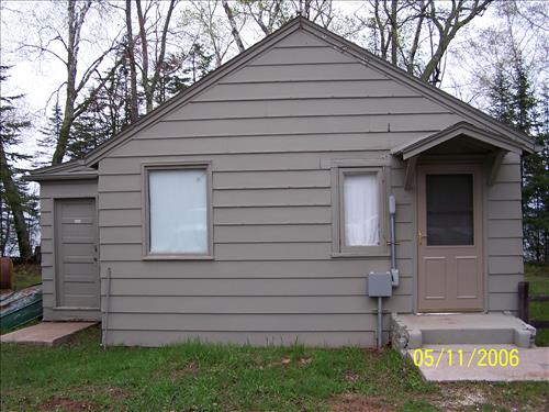 APIS, Little Sand Bay Non-Historic Buildings