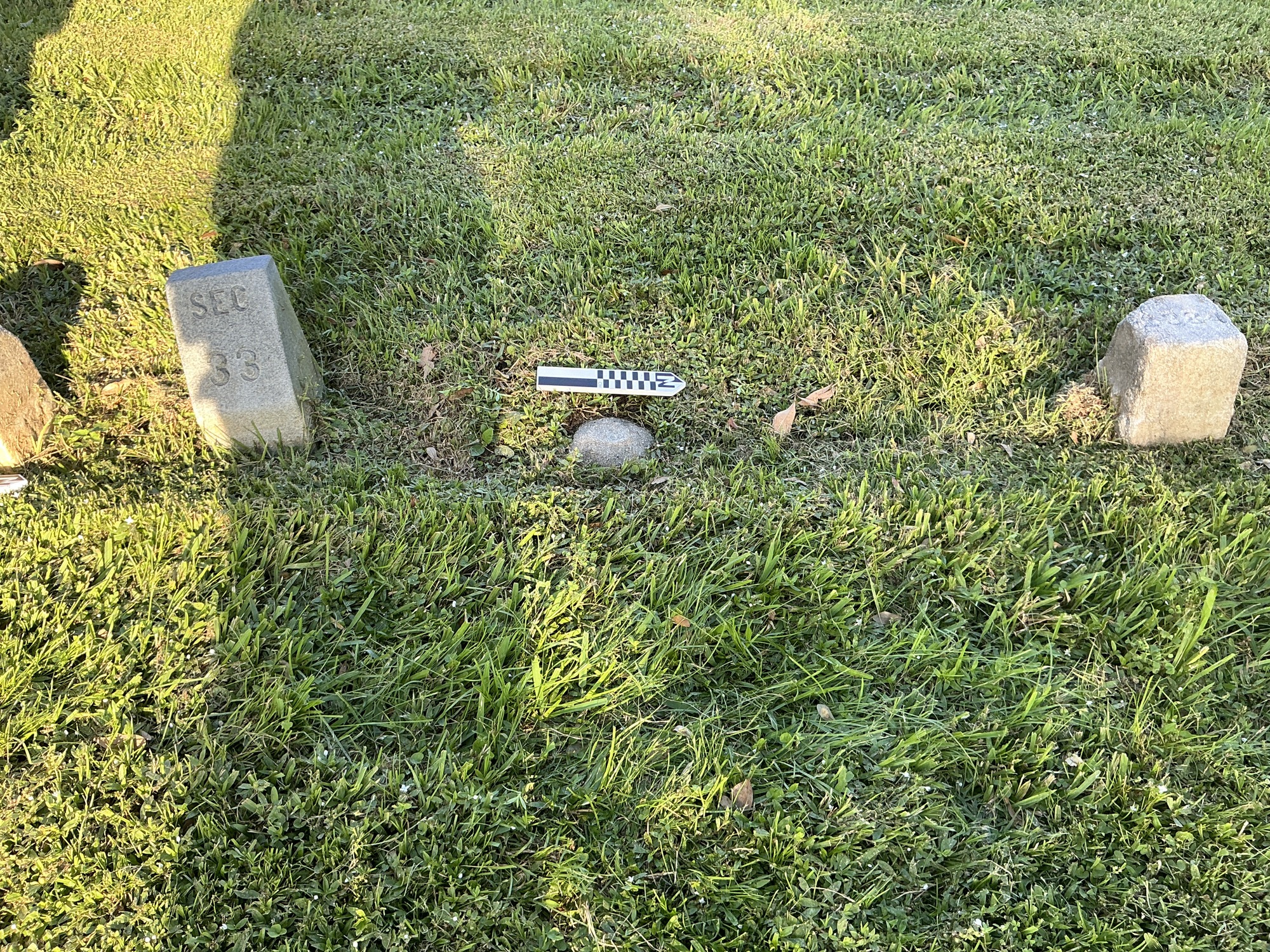 Extra image of flat marble marker