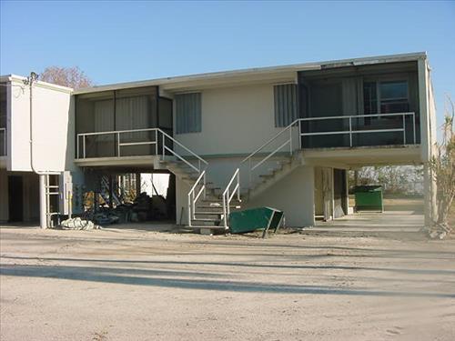 Repair/ replace flamingo housing roofs, Everglades National Park