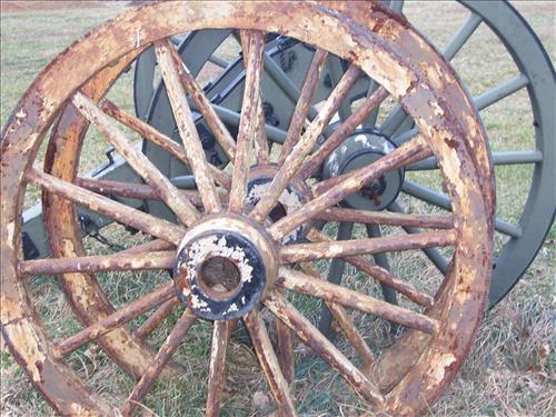 Paint cannon carriages at Antietam NB Sharpsburg MD.