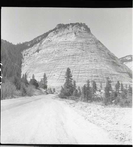 Checkerboard Mesa from overlook.