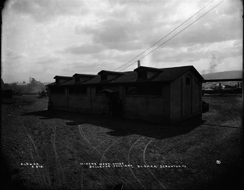 A0879-A0880--Scranton, PA--Bellevue Colliery--Miner's Wash House [1911.08]