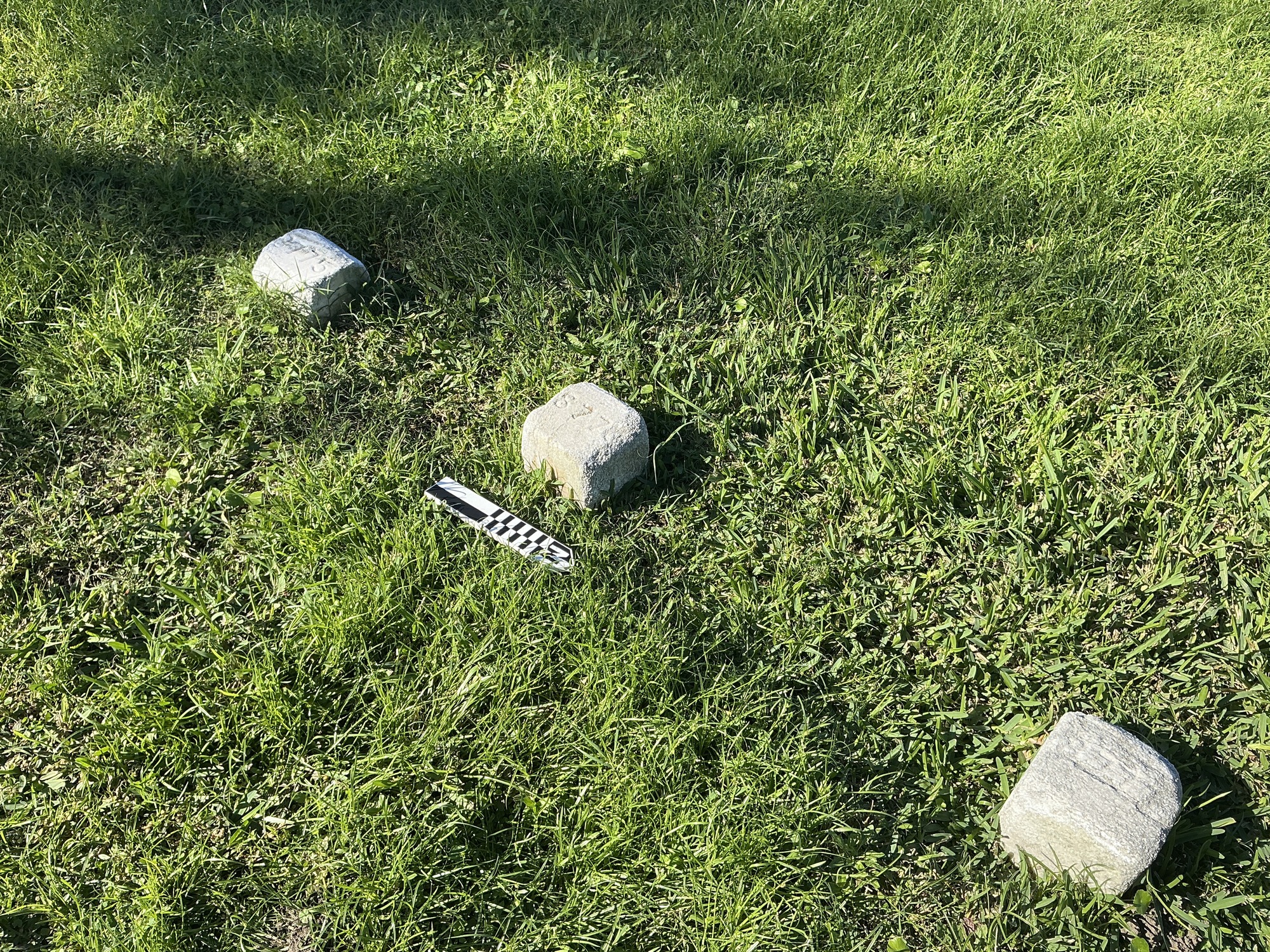 Additional photo of flat marble marker