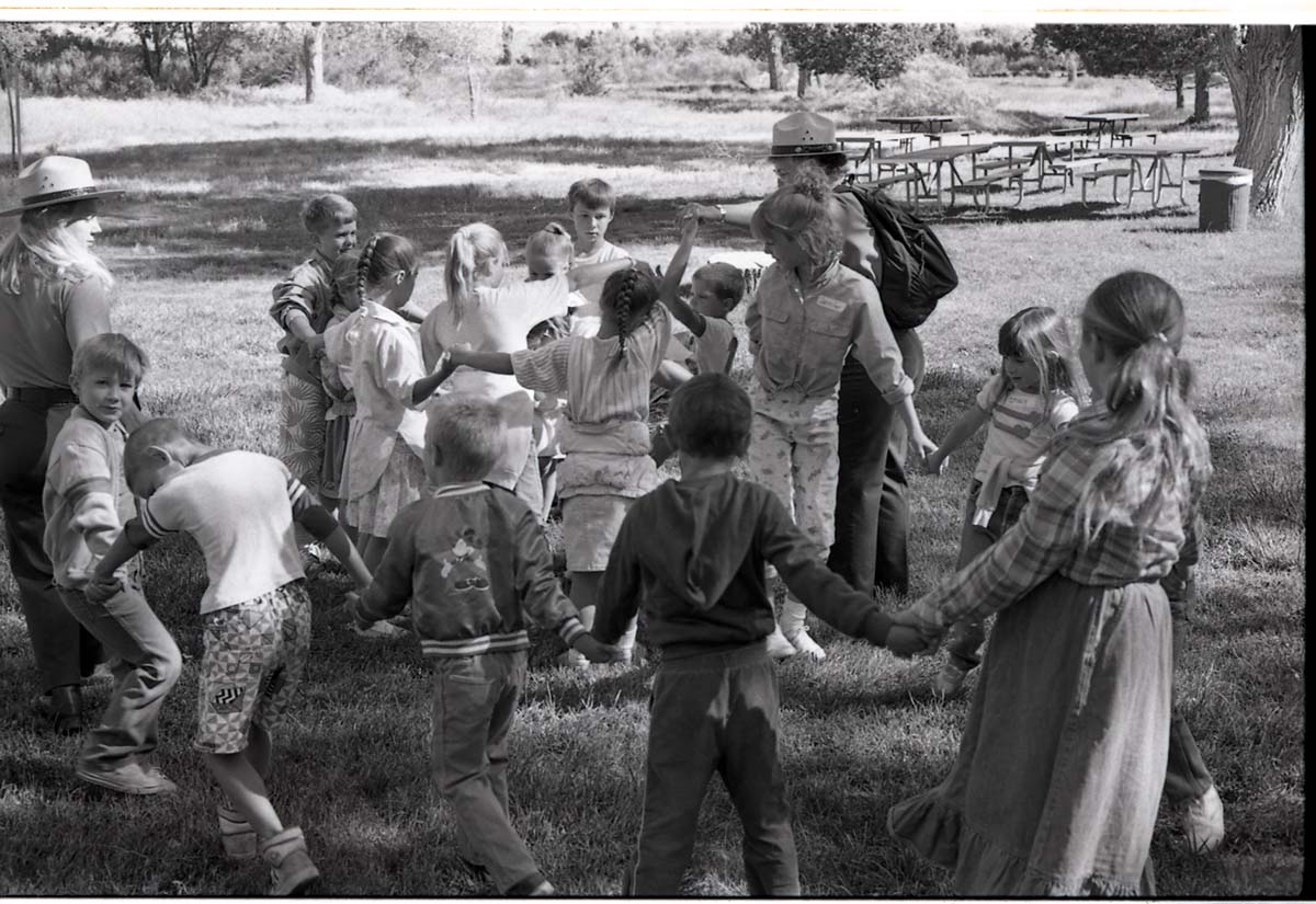 BW Photos of Junior Ranger Activities in Zion.