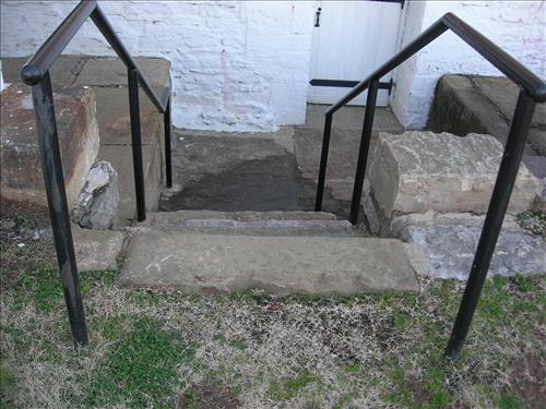 Repaint Metal Surfaces Project - Fort Smith National Historic Site 2012