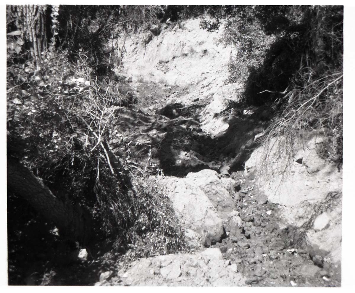 BW photo of a rock slide at the gateway to the narrows.