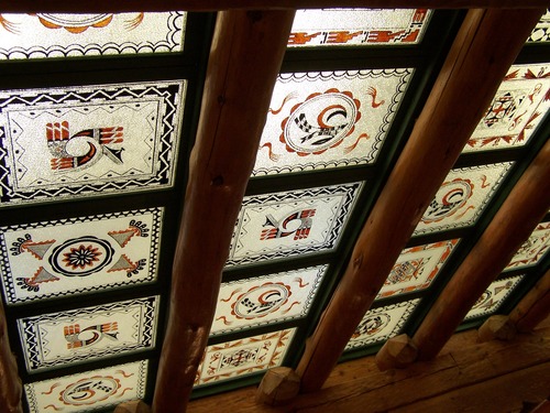 Lodging PEFO PaintedDesertInn skylights