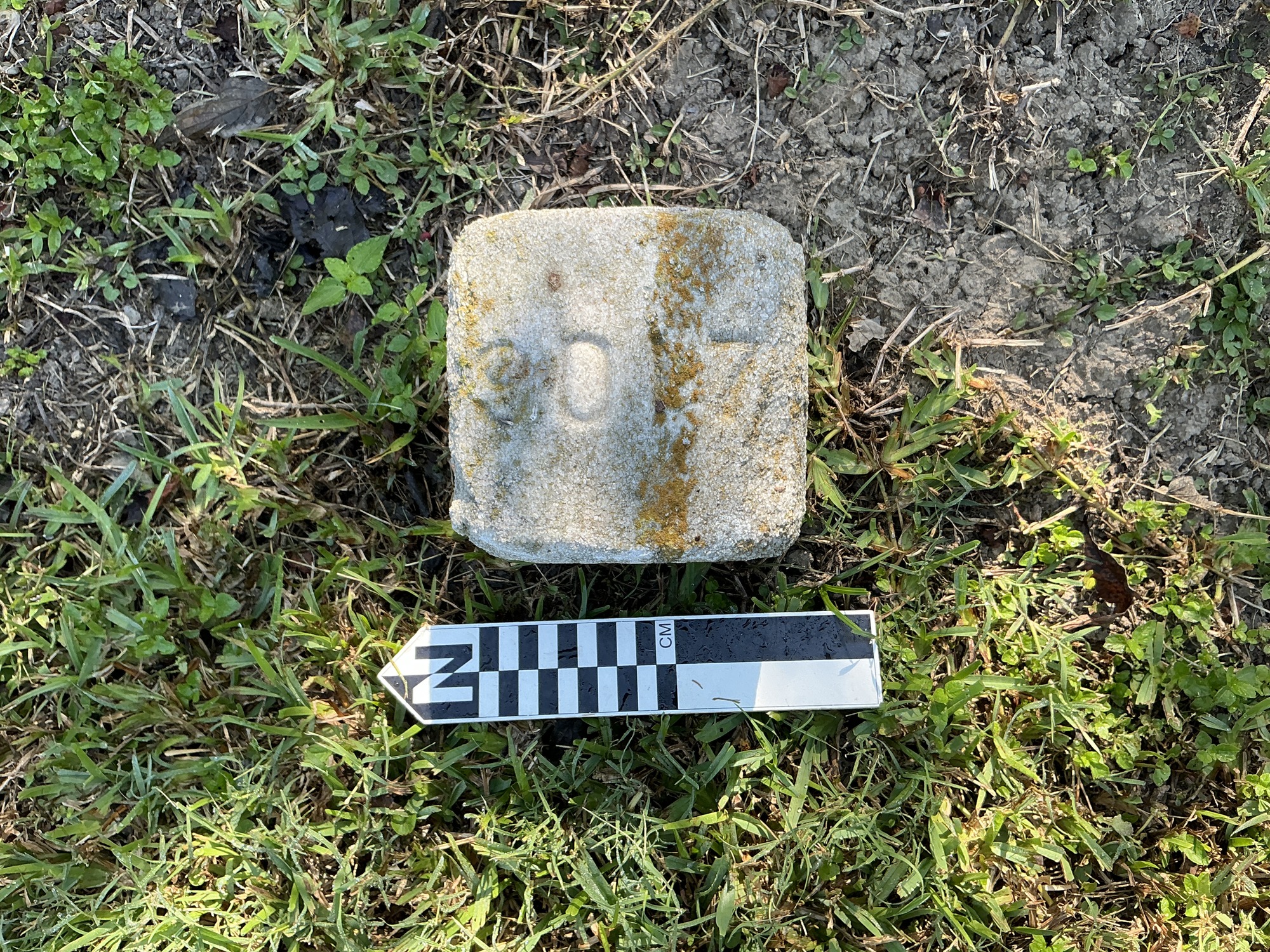 Extra image of flat marble marker