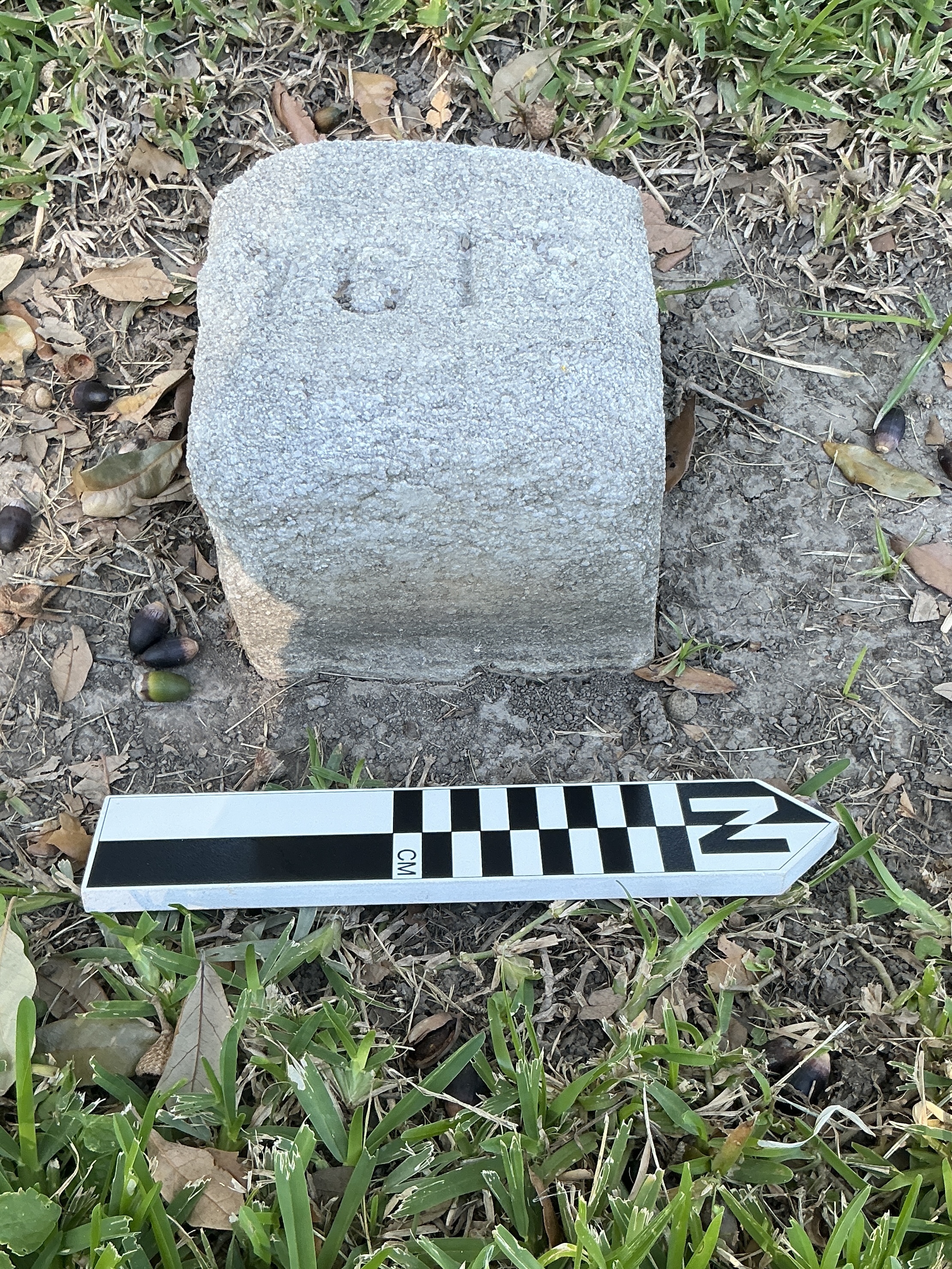 Extra image of flat marble marker