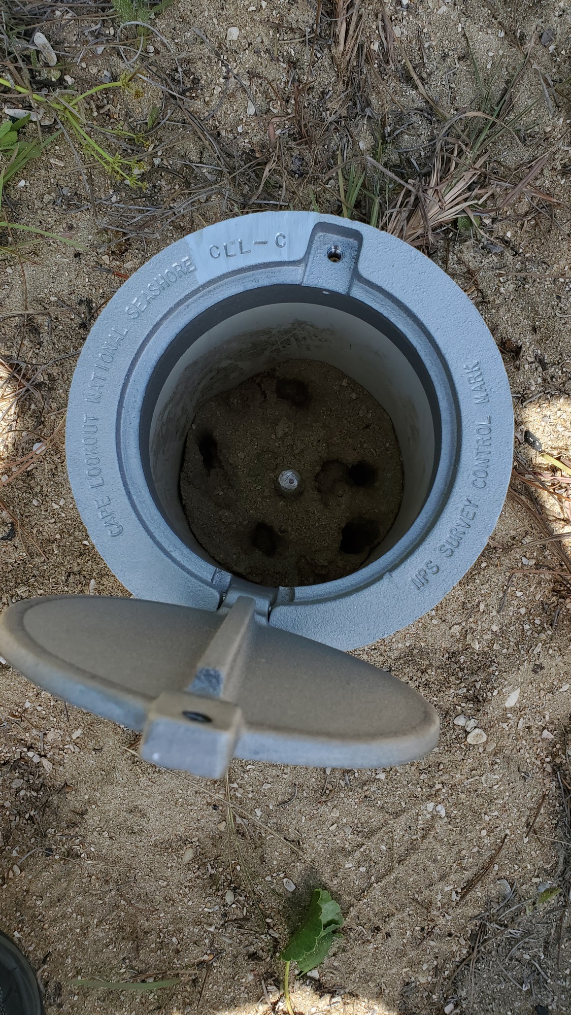 CALO CLL-C lighthouse monument