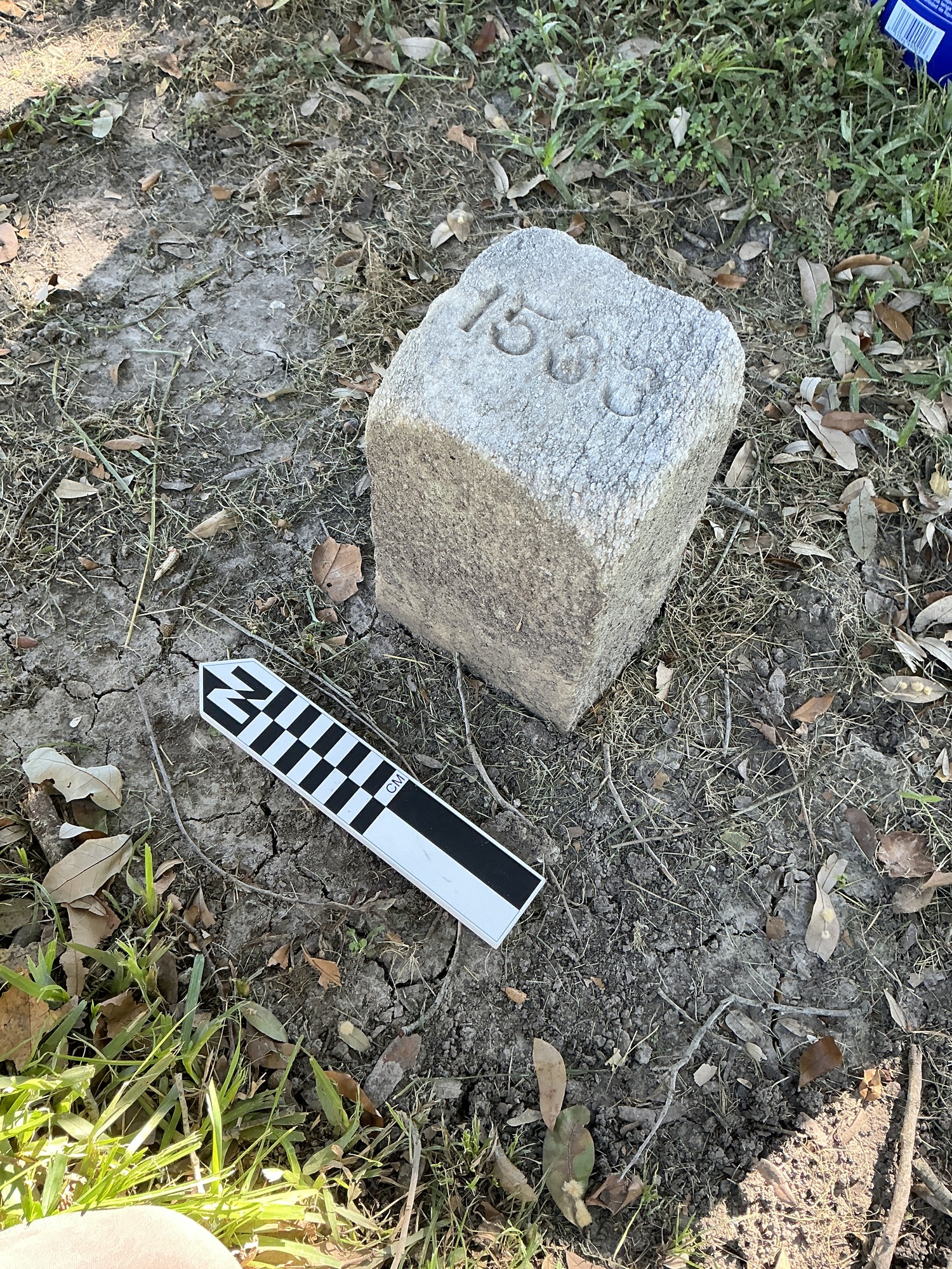 Extra image of flat marble marker