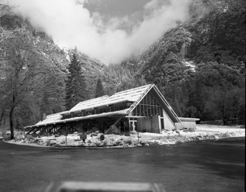 Subject: Degnan's Restaurant. Print: use #9 50 sec @ f + 11 + 20 sec cloud barn [?] in