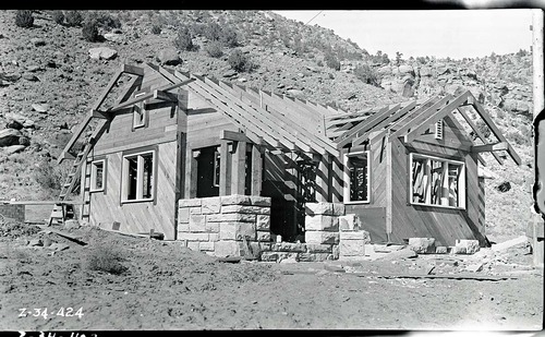 Construction, residence Building 10, Oak Creek.