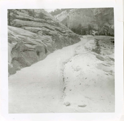 General view of the East Rim trail.