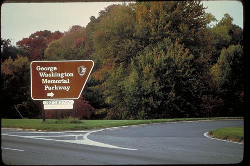Views of George Washington Memorial Parkway, District of Columbia
