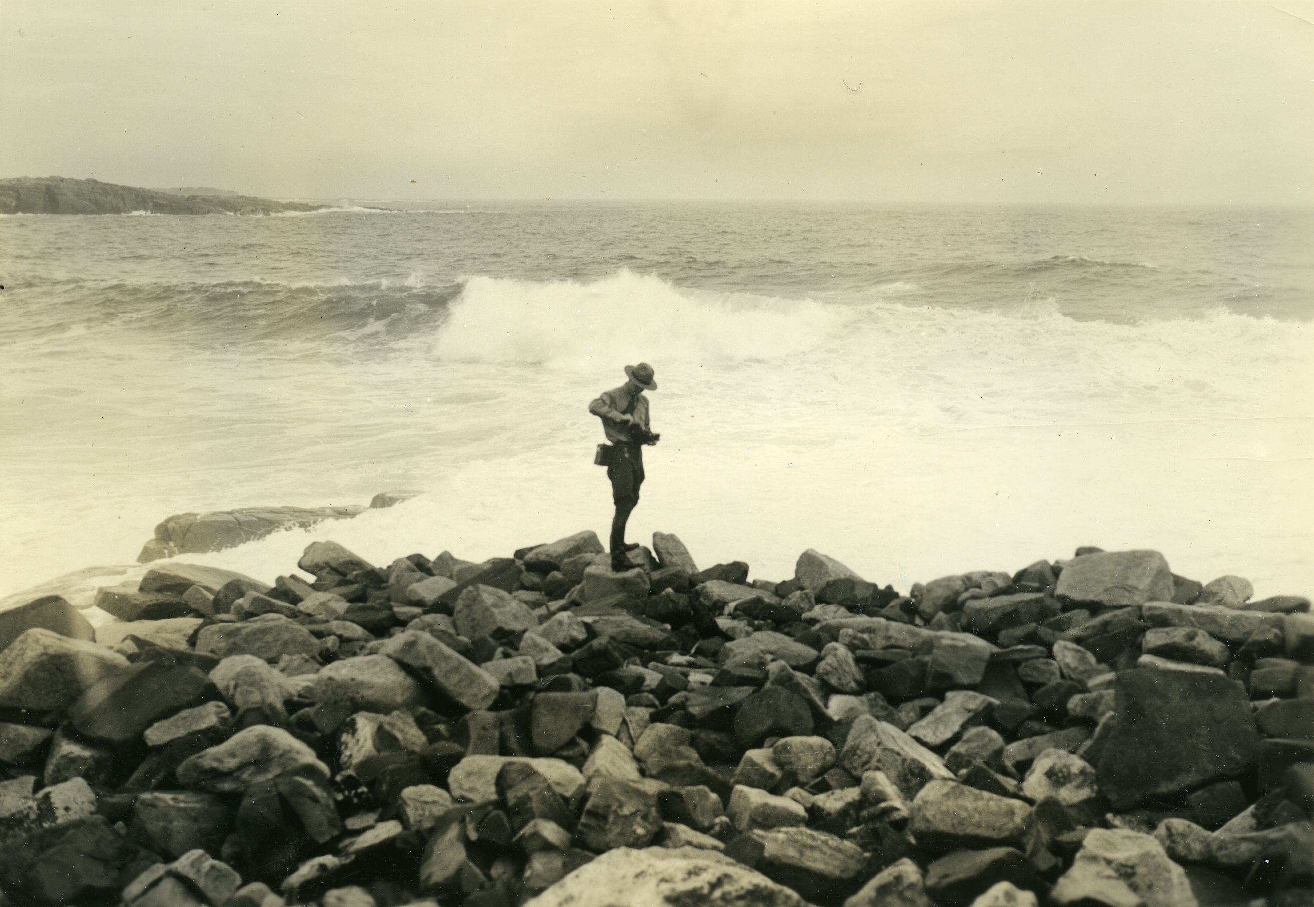 SURF ALONG OCEAN DRIVE
