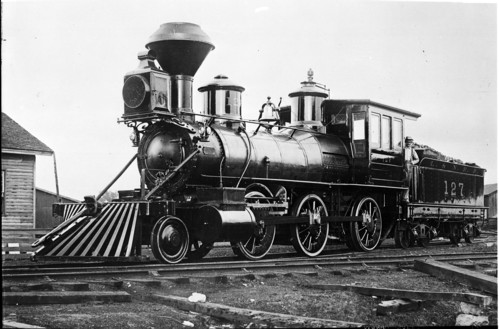 Louisville & Nashville no. 0127 [2-6-0]
