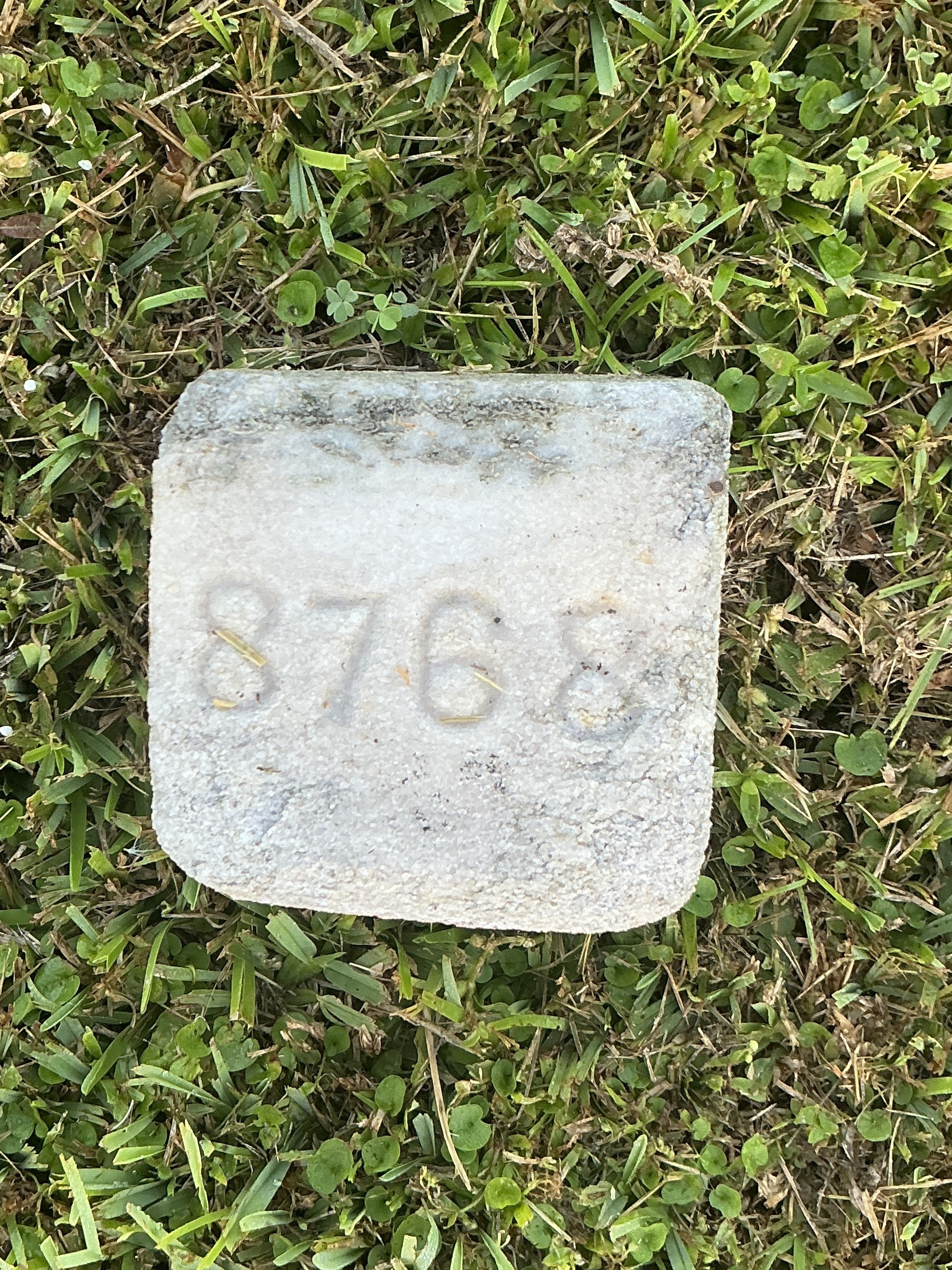 Top of flat marble marker